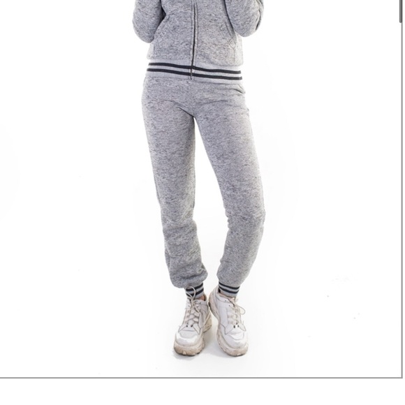 🔥CHARCOAL-WOMEN'S MELANGE, FAUX SHERPA LINED HOODIE AND JOGGER SET SIZE M… - Picture 2 of 5